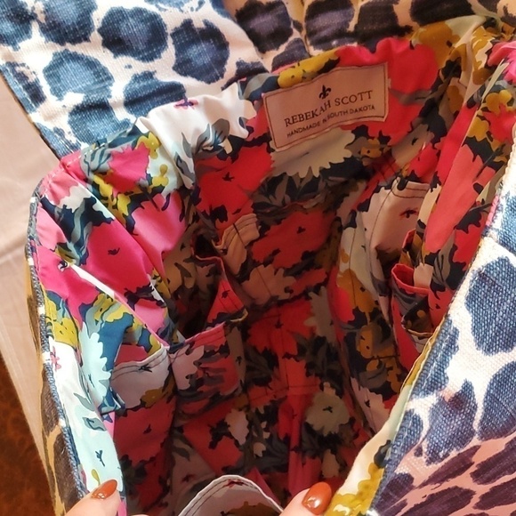 Rebekah Scott Designs Blue Leopard Petal Inside Lining Fabric Sz M/L‎ Backpack main image 12